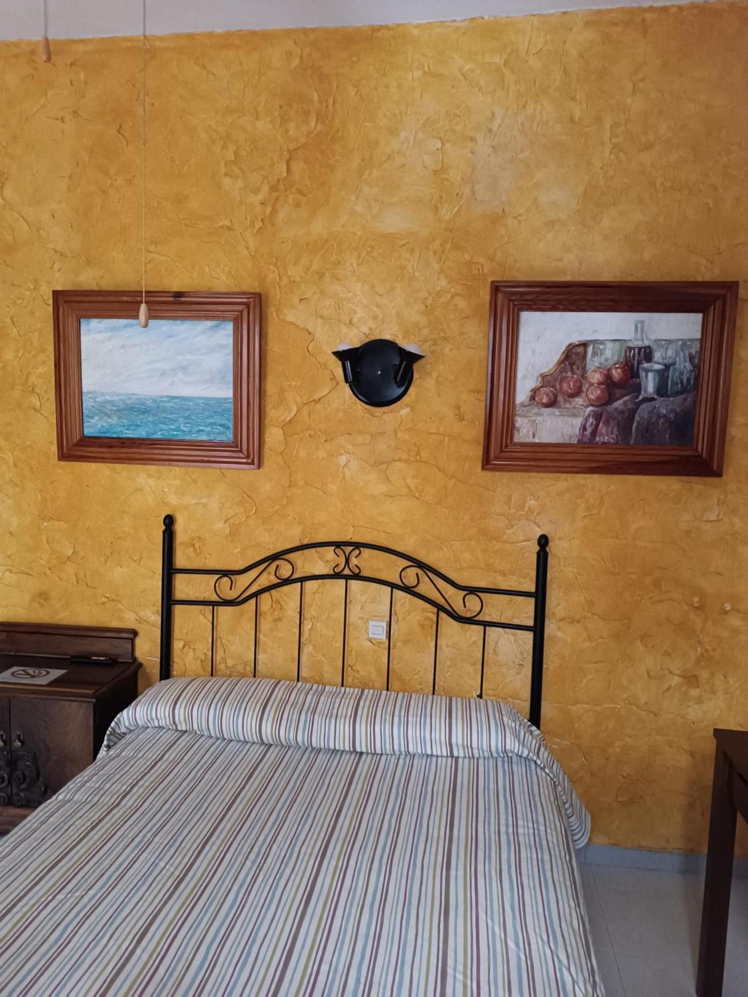 Hostal Manolo エル・プエルト・デ・サンタ・マリア 部屋 写真